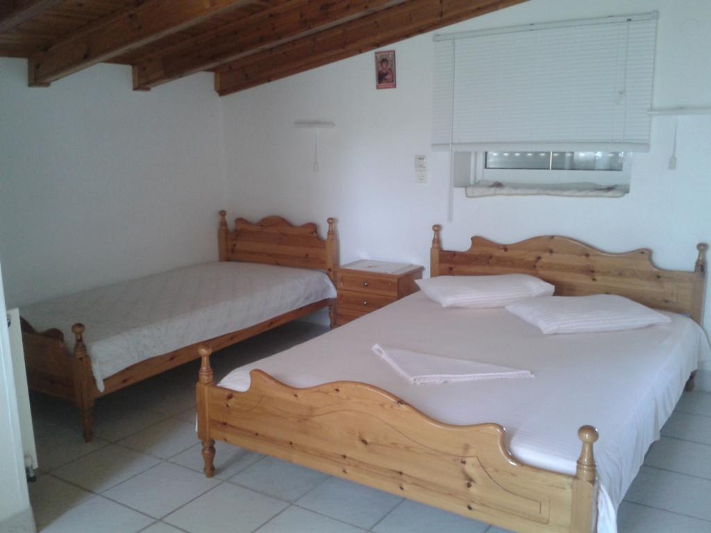 Apartamento Efterpi Aggeli Loutrópolis Thermís Habitación foto